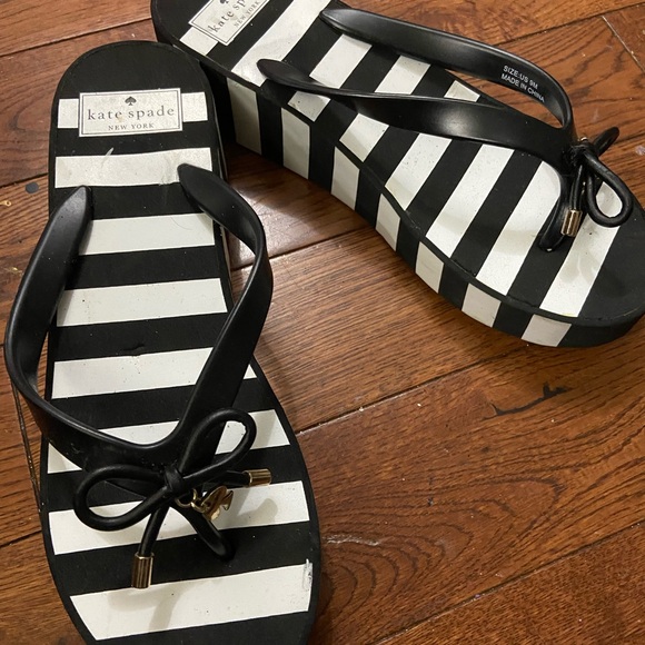 Ladies Kate Spade wedge sandals - Picture 4 of 4